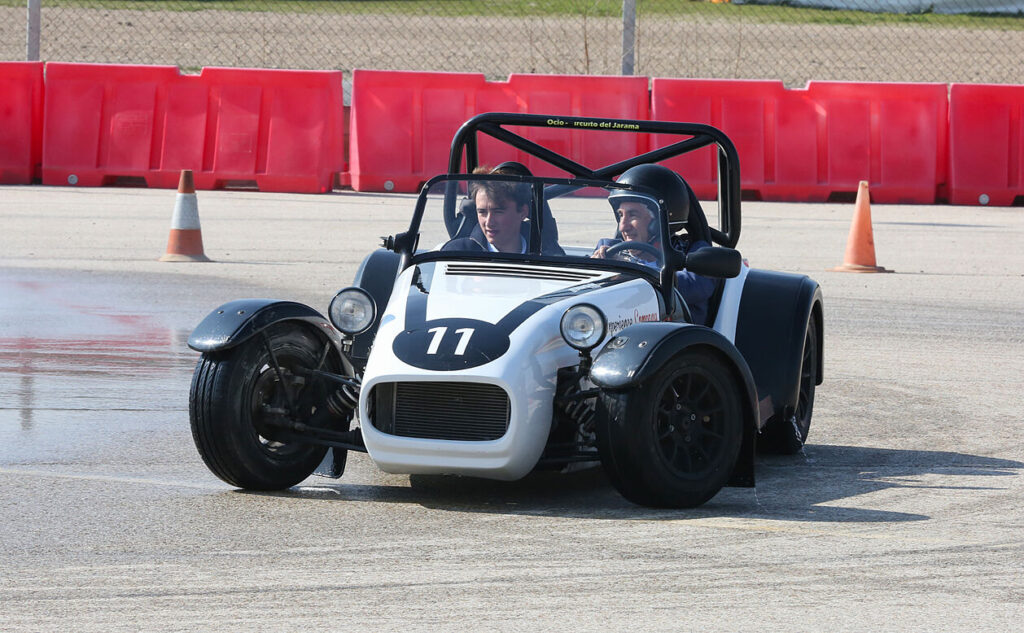 "Fundal Experience Circuito del Jarama Race 2025”: Deporte, motor y relaciones empresariales 4 8