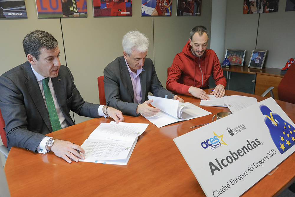 EXPEDITORS y FUNDAL renuevan su compromiso con el balonmano de Alcobendas 2 258A3159